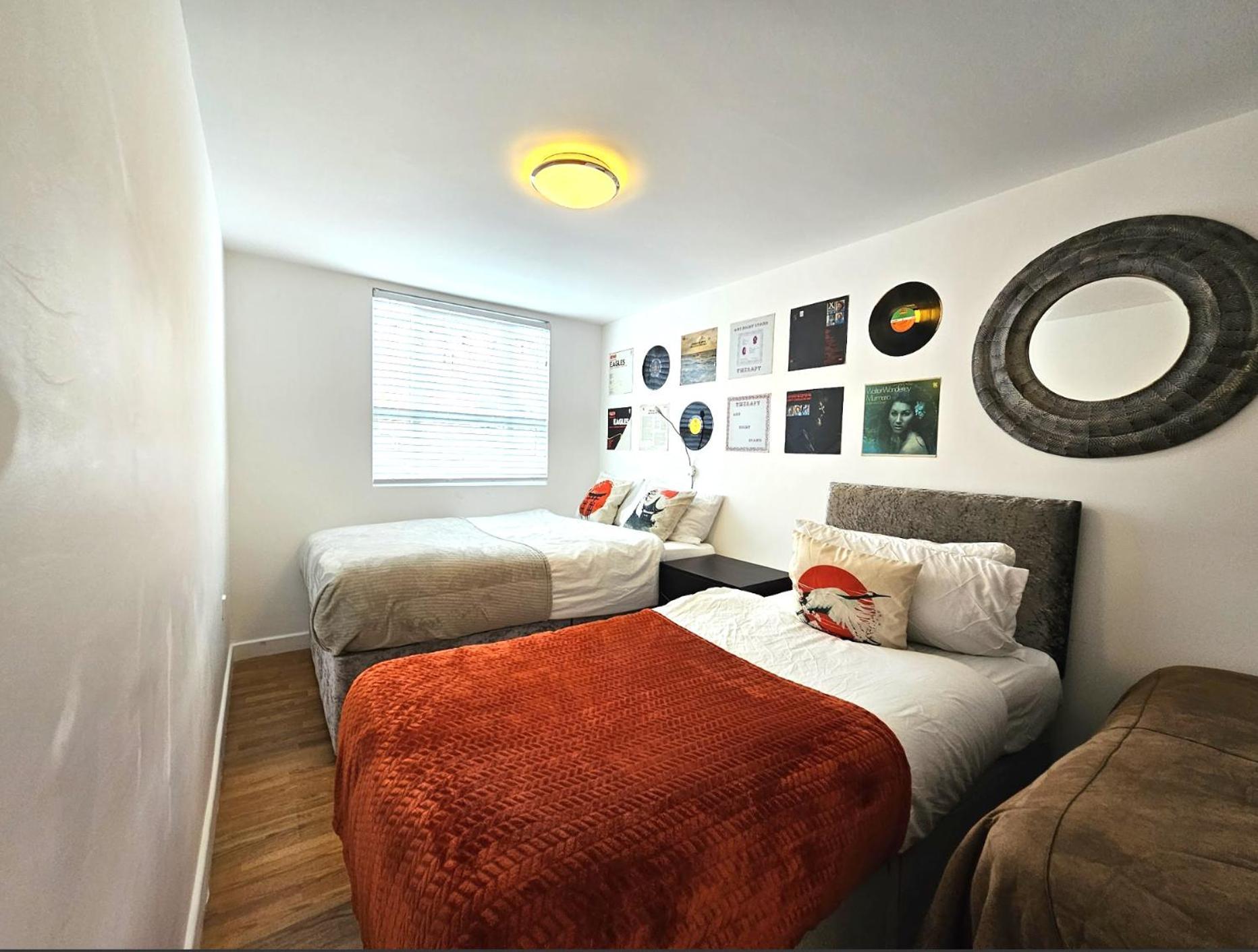 Sidemersey Livings - Spacious Loft For Bigger Groups - Very Central And Cosy Liverpool Bagian luar foto